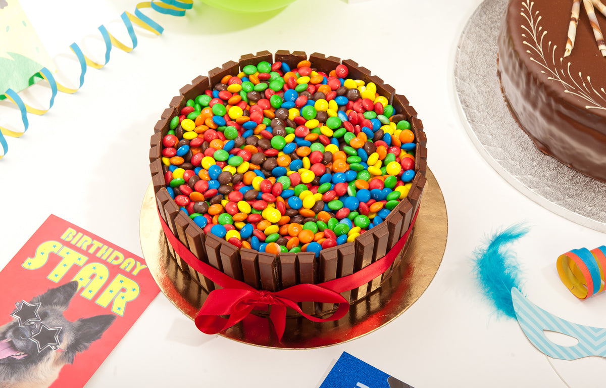 M&M Cake